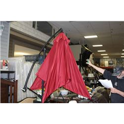 8'3"x8'3" SUSPENDED CANOPY OFFSET UMBRELLA