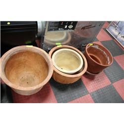LARGE ASST. PLANTER POTS X4