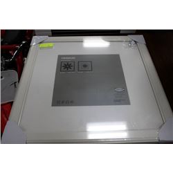 PAIR OF 19 3/4" X 19 3/4" PICTURE FRAMES