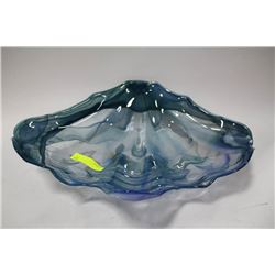 LARGE ART GLASS SEASHELL
