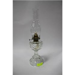 ESTATE GLASS OIL LAMP
