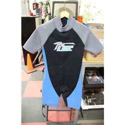 PRO-LINE WET SUIT BLACK & GREY - MEN'S SIZE M