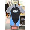 Image 1 : PRO-LINE WET SUIT BLACK & GREY - MEN'S SIZE M