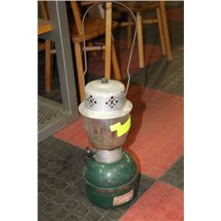 VINTAGE COLEMANN LANTERN