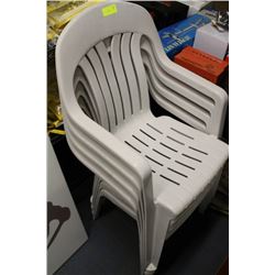 STACK OF 4 OUTDOOR CHAIRS
