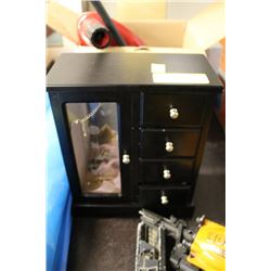 JEWELLRY BOX W/ CONTENTS