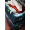 Image 1 : 2 BINS OF ASSORTED FABRIC