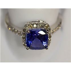 14K WHITE GOLD TANZANITE(1.9CT) & DIAMOND(0.32CT)