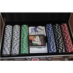 POKER SET IN METAL BRIEFCASE