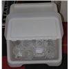 Image 1 : WHITE TUB OF LEAD CRYSTAL GLASSES ETC