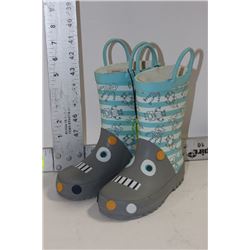 CHILDRENS RAINBOOTS SZ 9
