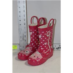 CHILDRENS RAINBOOTS SZ 9