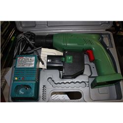 CORDLESS DRILL IN CASE
