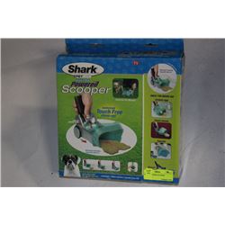 SHARK POWERED SCOOPER