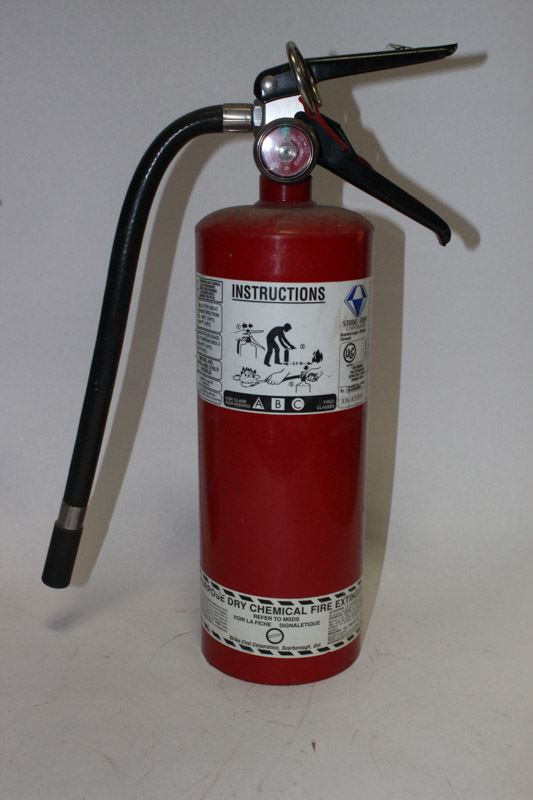 FIRE EXTINGUISHER WITH CHARGE