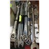 Image 1 : LOT OF ASSORTED HEAVY DUTY WRENCHES