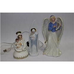 FLAT OF ASSORTED ORNAMENTS