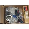 Image 1 : BOX OF MISCELLANEOUS PLUMBING SUPPLIES