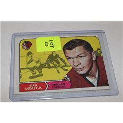 1968 STAN MIKITA HOCKEY CARD