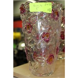 ROSE VASE AS THEY COME