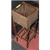 Image 1 : VINTAGE WICKER PLANTER