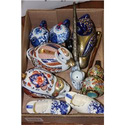 FLAT OF ASSORTED ORNAMENTS