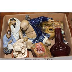 TRAY OF ASSORTED ORNAMENTALS