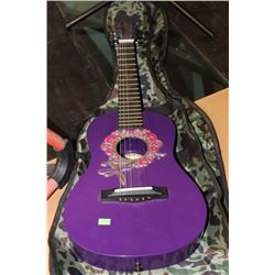 CHILD'S ACOUSTIC GUITAR IN SOFT CASE (PURPLE)