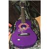 Image 1 : CHILD'S ACOUSTIC GUITAR IN SOFT CASE (PURPLE)