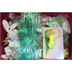 TUB OF ASSORTMENT OF EASTER DÉCOR