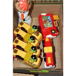 FLAT OF DISNEY CAMERA TOYS & FROZEN GLOBE TOY