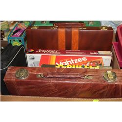 BOX W/ 11 BOARD GAMES