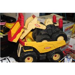 PAIR OF EXTRA LARGE METAL TONKA TRUCKS
