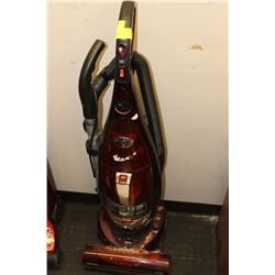 SHARK VACUUM CLEANER