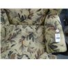 Image 2 : Leaf Accent Wing Back Chair