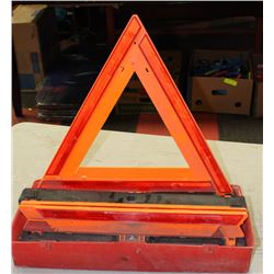 EMERGENCY ROAD FLARES