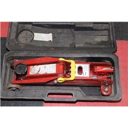 2 TON FLOOR JACK IN CASE
