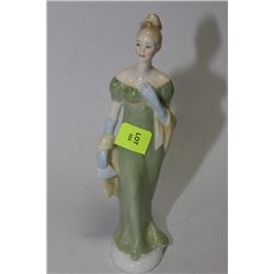 ROYAL DOULTON 1964 LORNA FIGURE