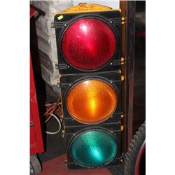 TRAFFIC LIGHT