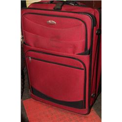 AIR CANADA RED TRAVEL BAG SET