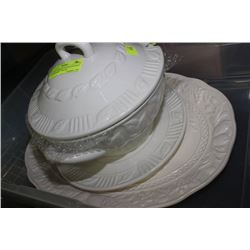 XL WHITE PLATTER W SOUP TOURRINE
