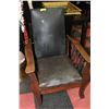 Image 1 : MORRIS CHAIR W/ CLAW FEET
