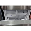 Image 3 : GE STAINLESS STEEL FRIDGE