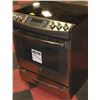 Image 1 : GE SLIDE-IN 5 BURNER ELECTRIC CERAMIC TOP STOVE