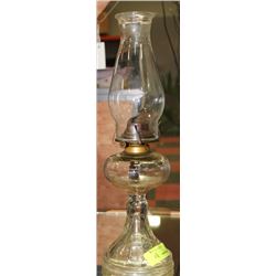 ESTATE GLASS OIL LAMP