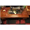 Image 1 : ANTIQUE SINGER SEWING MACHINE