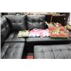 Image 4 : LUXURY BLACK LEATHER SECTIONAL W OTTOMAN