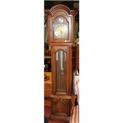 VINTAGE WOODEN GRANDFATHER CLOCK