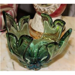 BLUE AND GREEN ART GLASS DISH