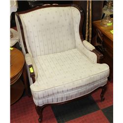 VINTAGE WOOD AND WHITE FABRIC WING BACK
